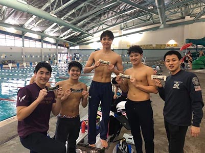 明治大学水泳部のみなさん